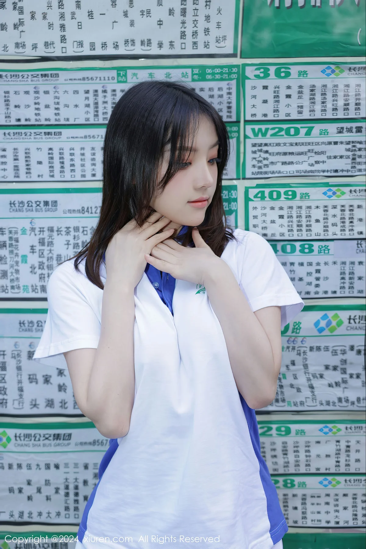 XiuRen 秀人 No.7994  豆瓣酱 公交车场景性感写真111 - 1