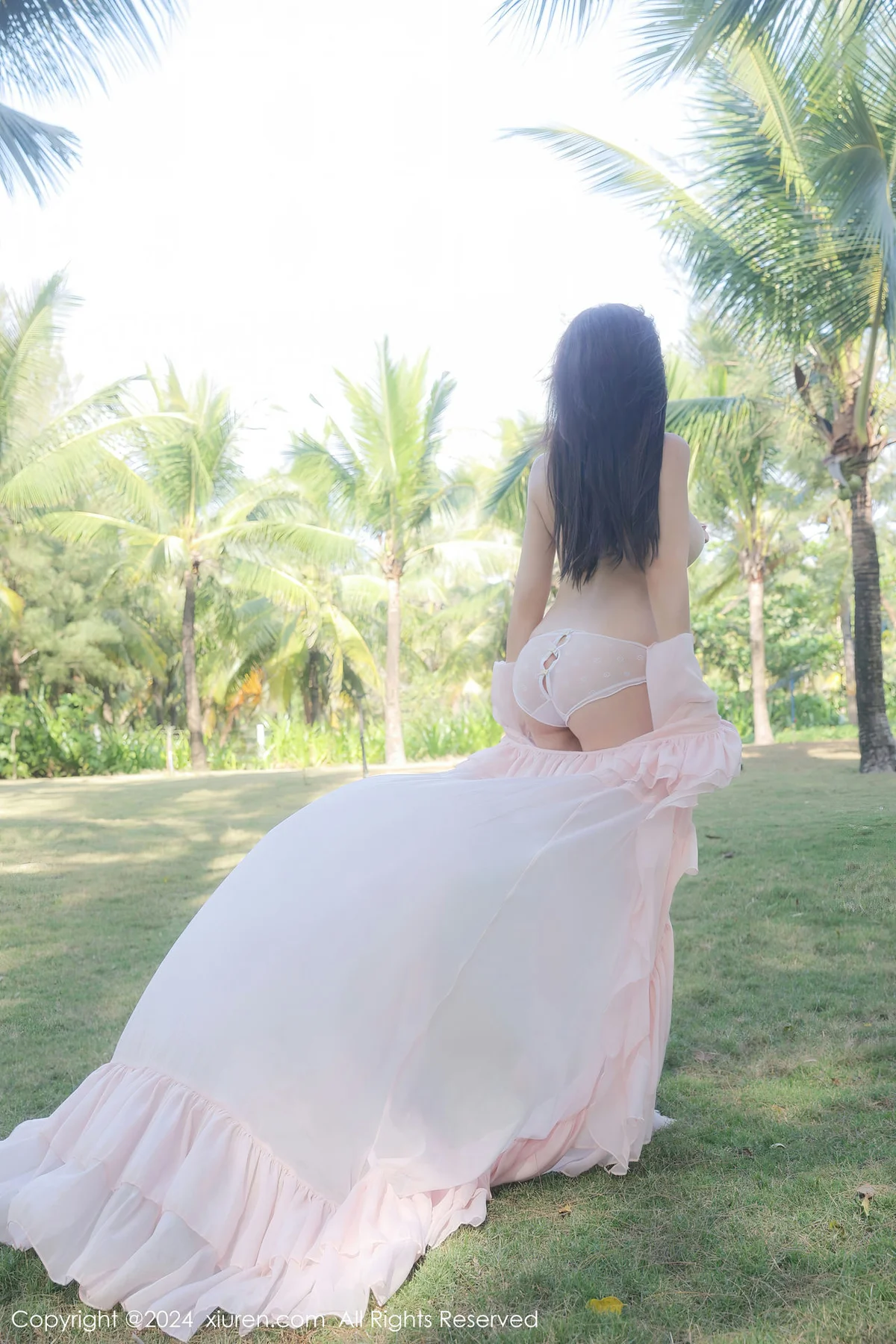 XiuRen 秀人 No.8007  小薯条nienie 户外诱惑性感写真11 - 1