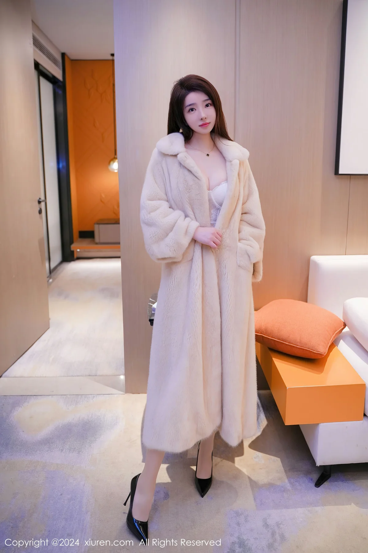 XiuRen 秀人 No.8013  雨儿酱eve 浅色睡袍性感写真333 - 7