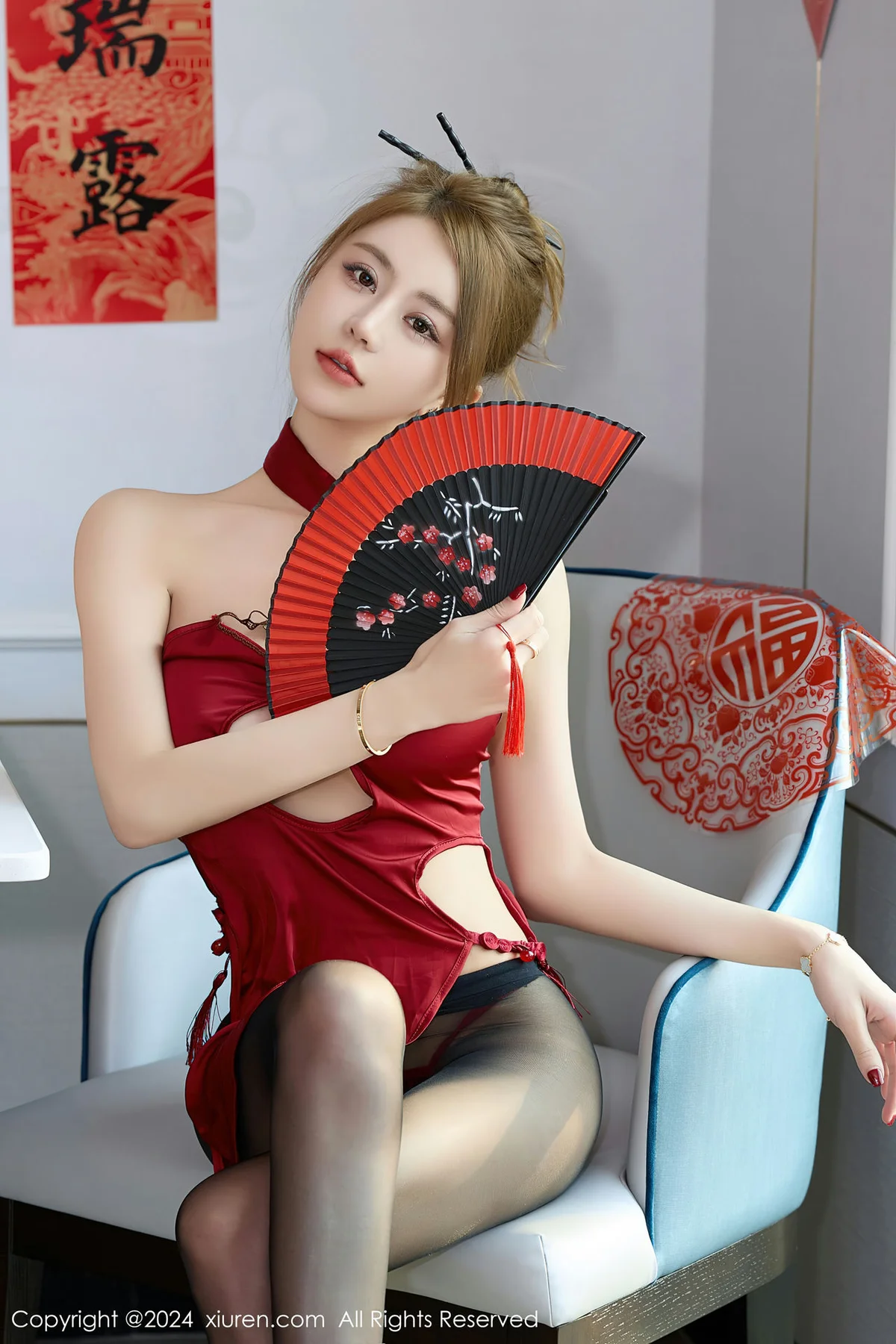 XiuRen 秀人 No.8036  tina_甜仔 新年主题拍摄三亚旅拍 - 6