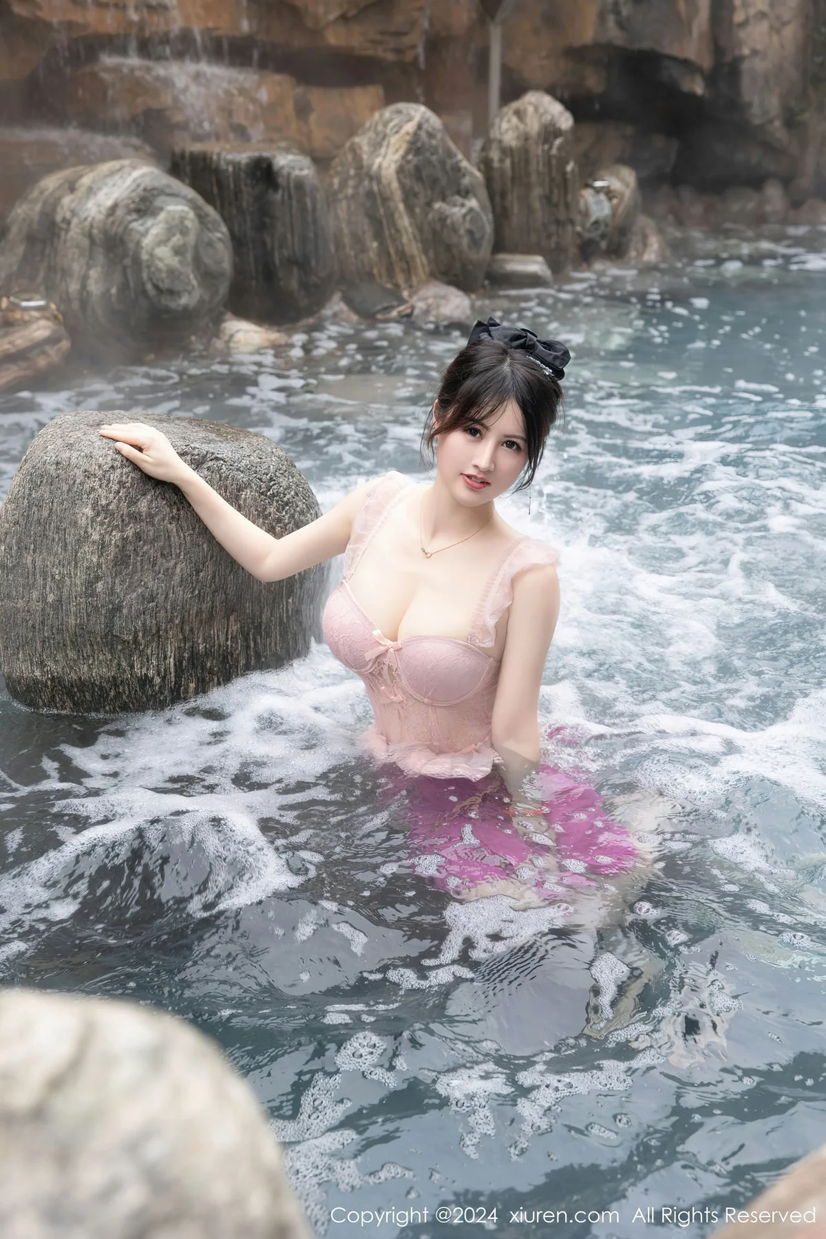 XiuRen 秀人 No.8039  诗诗kiki 粉色情趣吊灯短裙性感写真 - 3