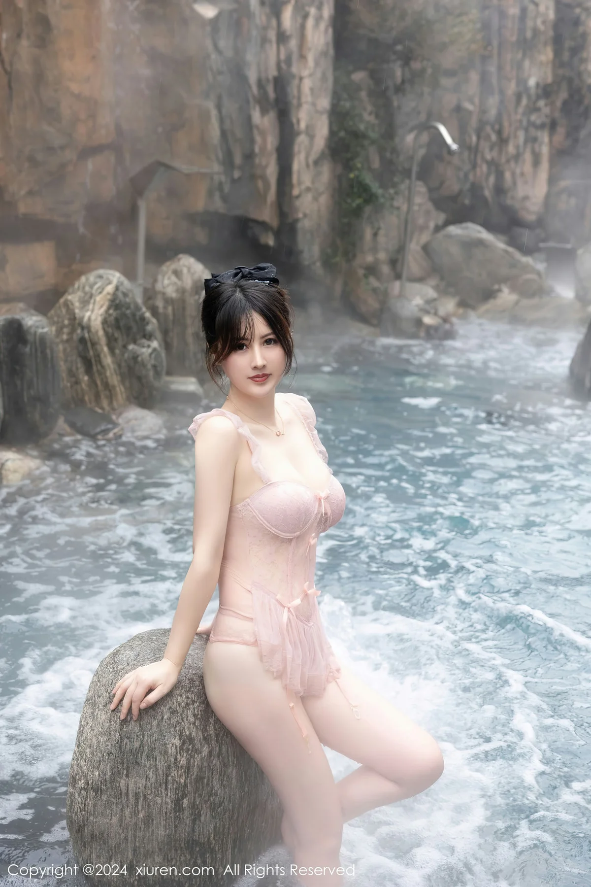 XiuRen 秀人 No.8039  诗诗kiki 粉色情趣吊灯短裙性感写真 - 10