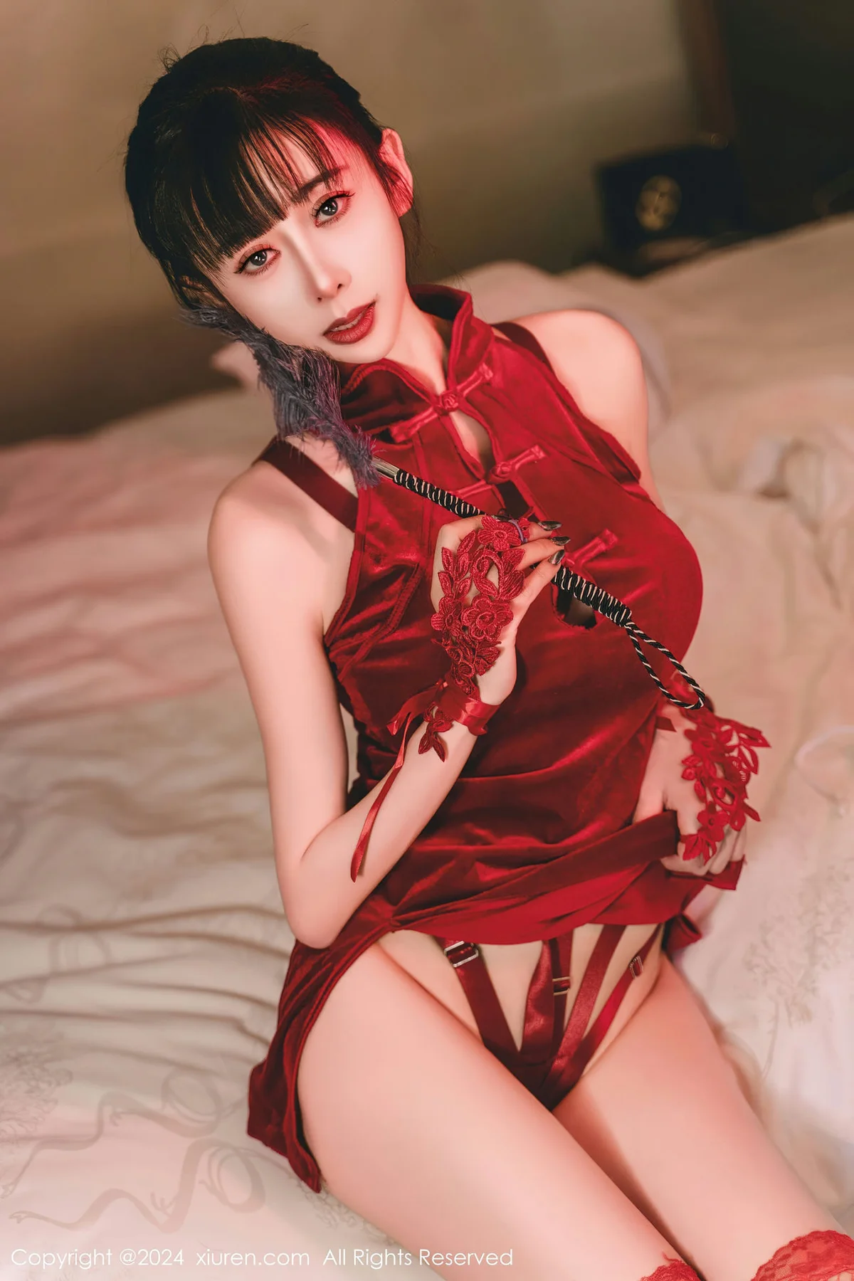 XiuRen 秀人 No.8047  宝宝甜 首套写真酒后微醺3 - 10