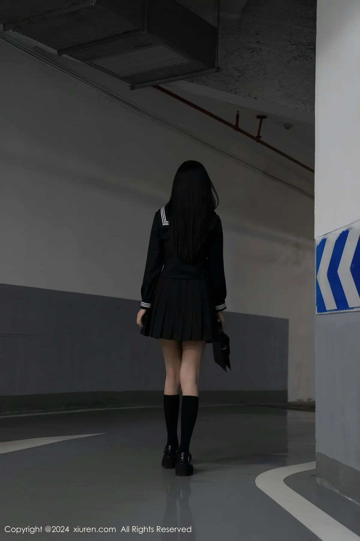 XiuRen 秀人 No.8080  杨晨晨Yome 魅惑黑丝性感写真11 - 1