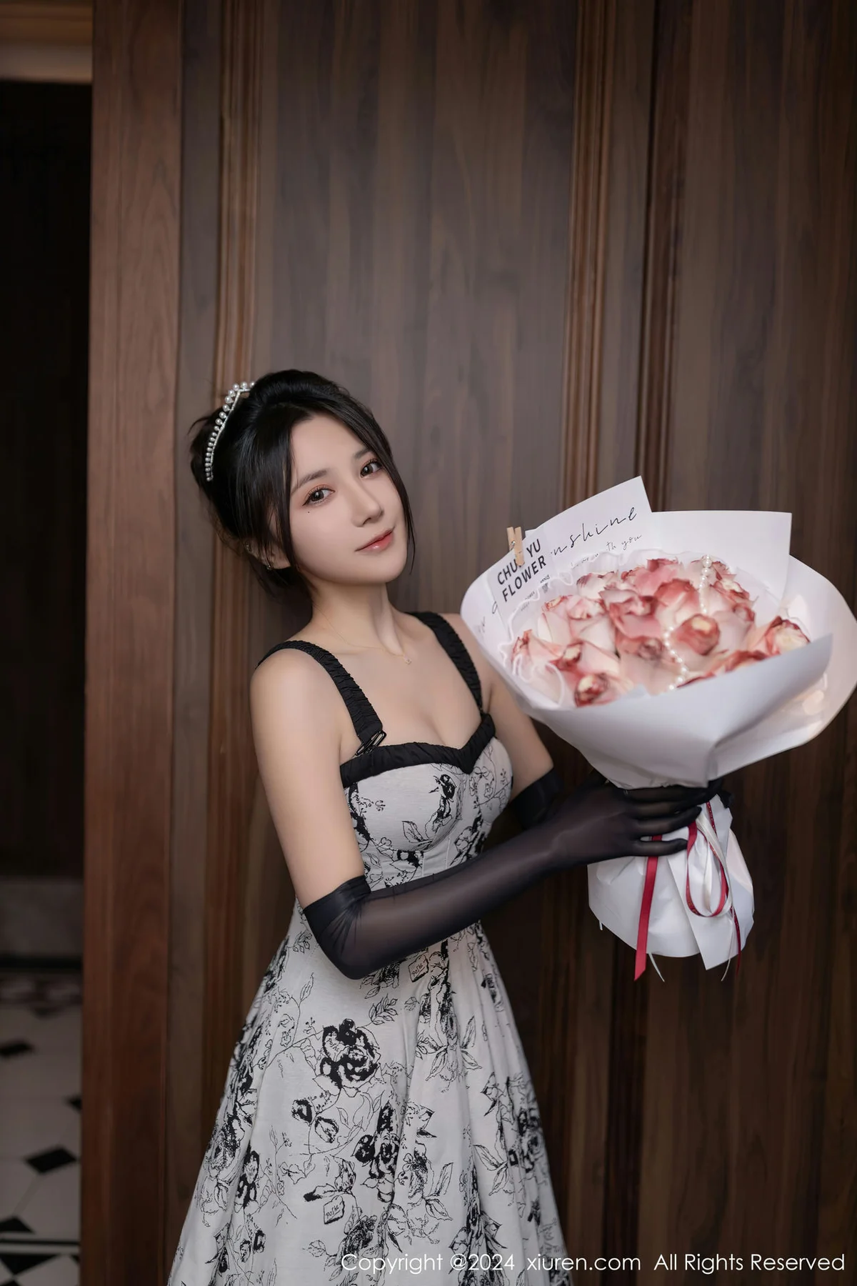 XiuRen 秀人 No.8109  鱼子酱Fish 生日主题拍摄性感写真111 - 3