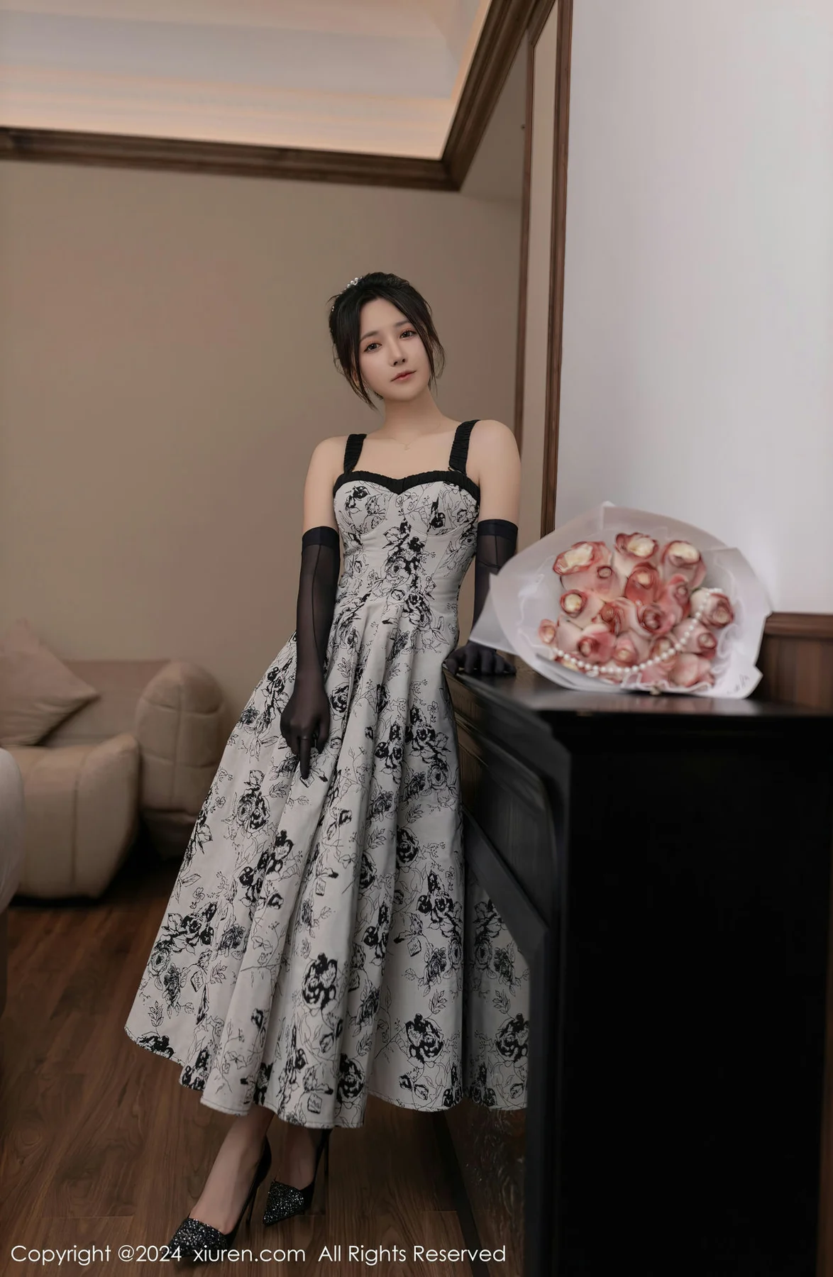 XiuRen 秀人 No.8109  鱼子酱Fish 生日主题拍摄性感写真111 - 2