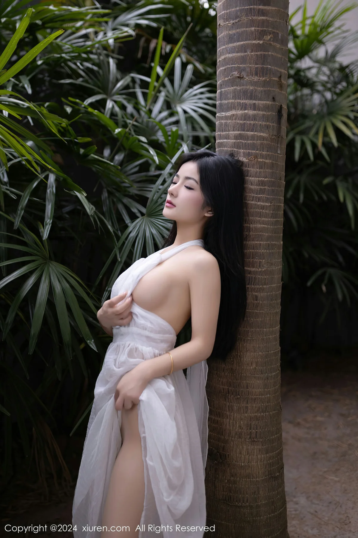 XiuRen 秀人 No.8117  谭小灵 原色丝袜泰国旅拍1 - 6