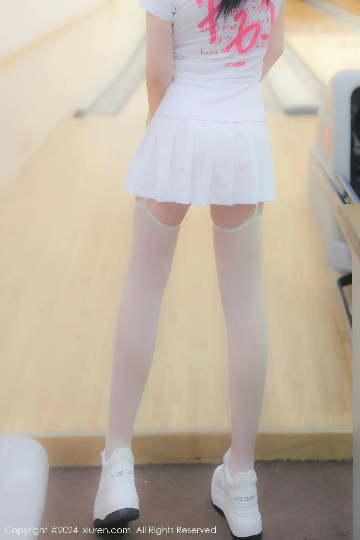 XiuRen 秀人 No.8118  小薯条nienie 保龄球馆场景拍摄性感写真11 - 2