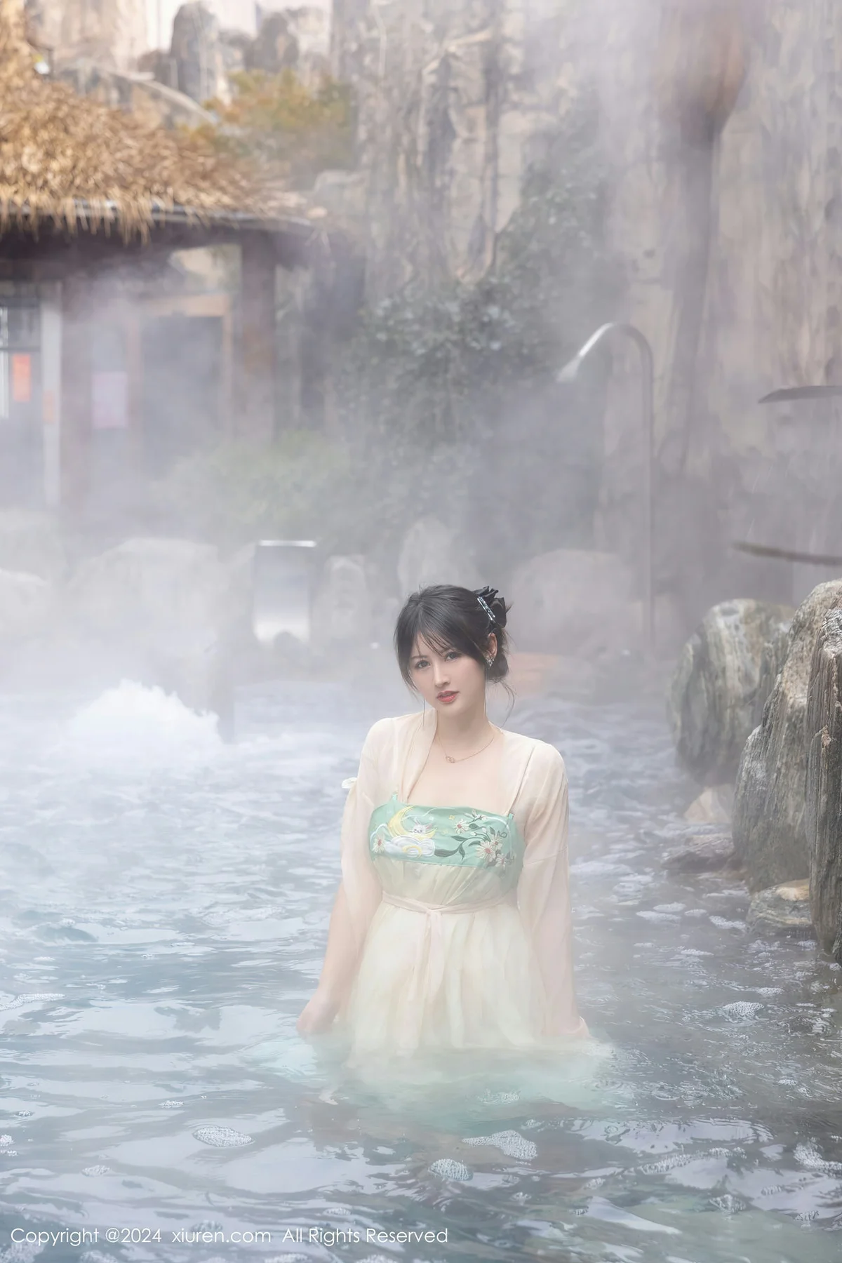 XiuRen 秀人 No.8128  诗诗kiki 温泉古装情趣服饰性感写真1 - 10