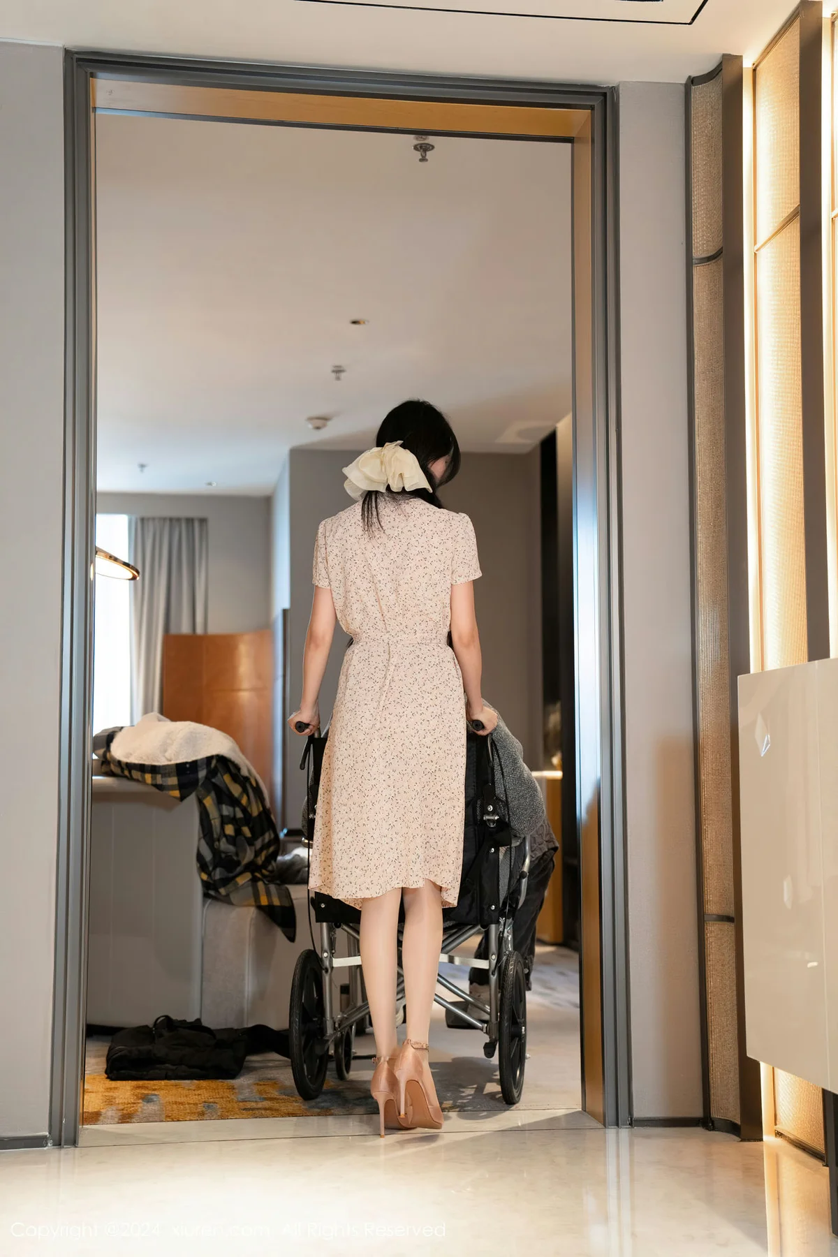 XiuRen 秀人 No.8130  利世 家政服务主题性感写真11 - 2