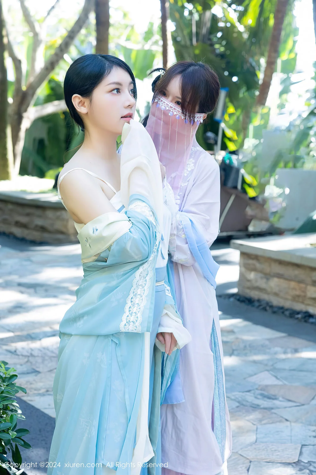 XiuRen 秀人 No.8137  豆瓣酱模特合集 古装性感穿搭写真 - 3