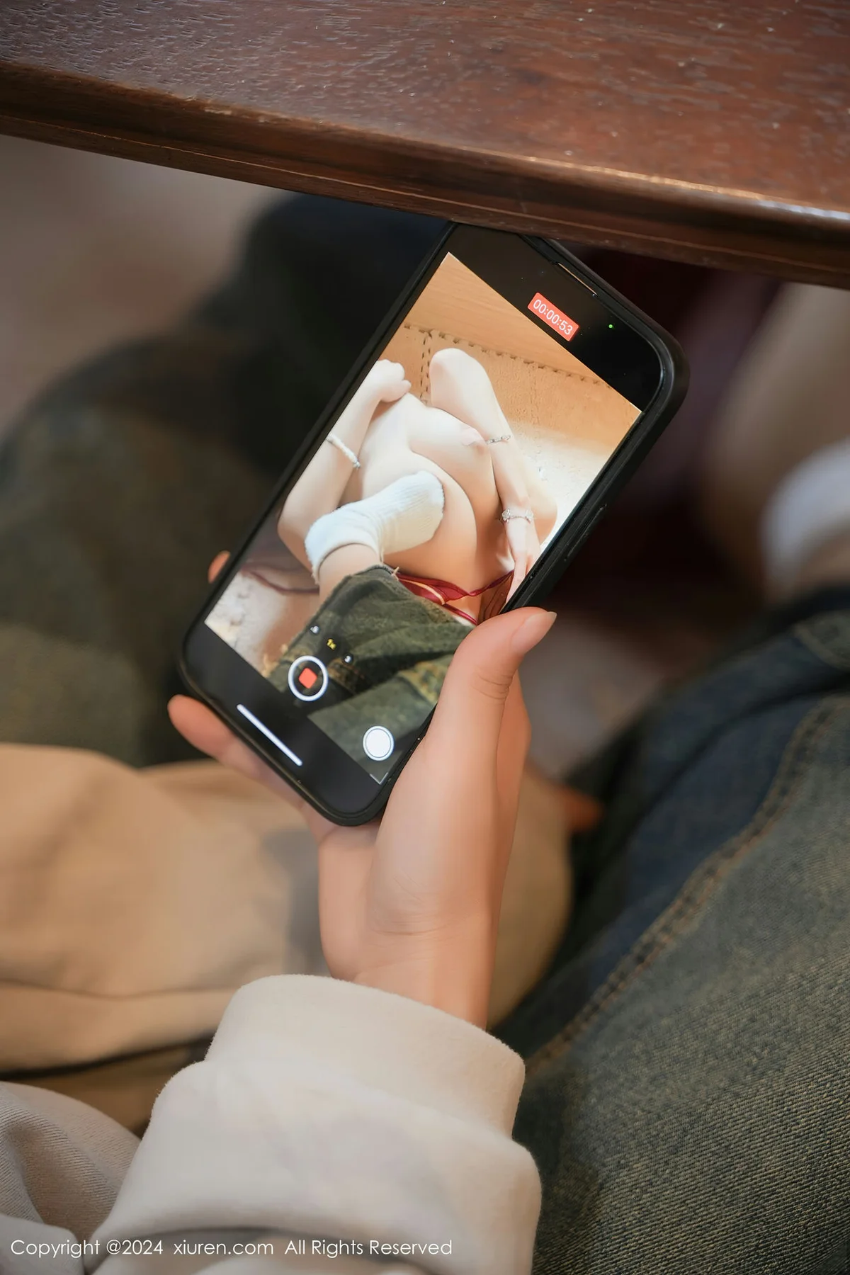 XiuRen 秀人 No.8144  Carol周妍希X 红色布兜三亚心愿旅拍33 - 5