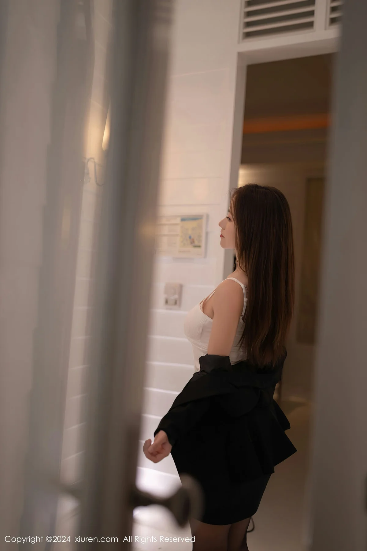 XiuRen 秀人 No.8151  杏子Yada 白色轻透服饰泰国旅拍11 - 7