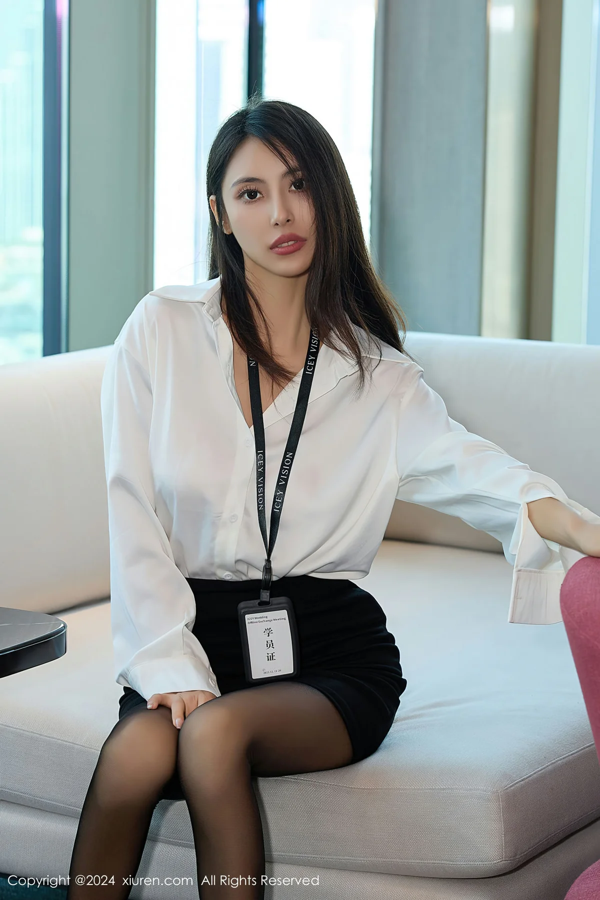 XiuRen 秀人 No.8155  lingyu69 魅惑黑丝三亚旅拍 - 3