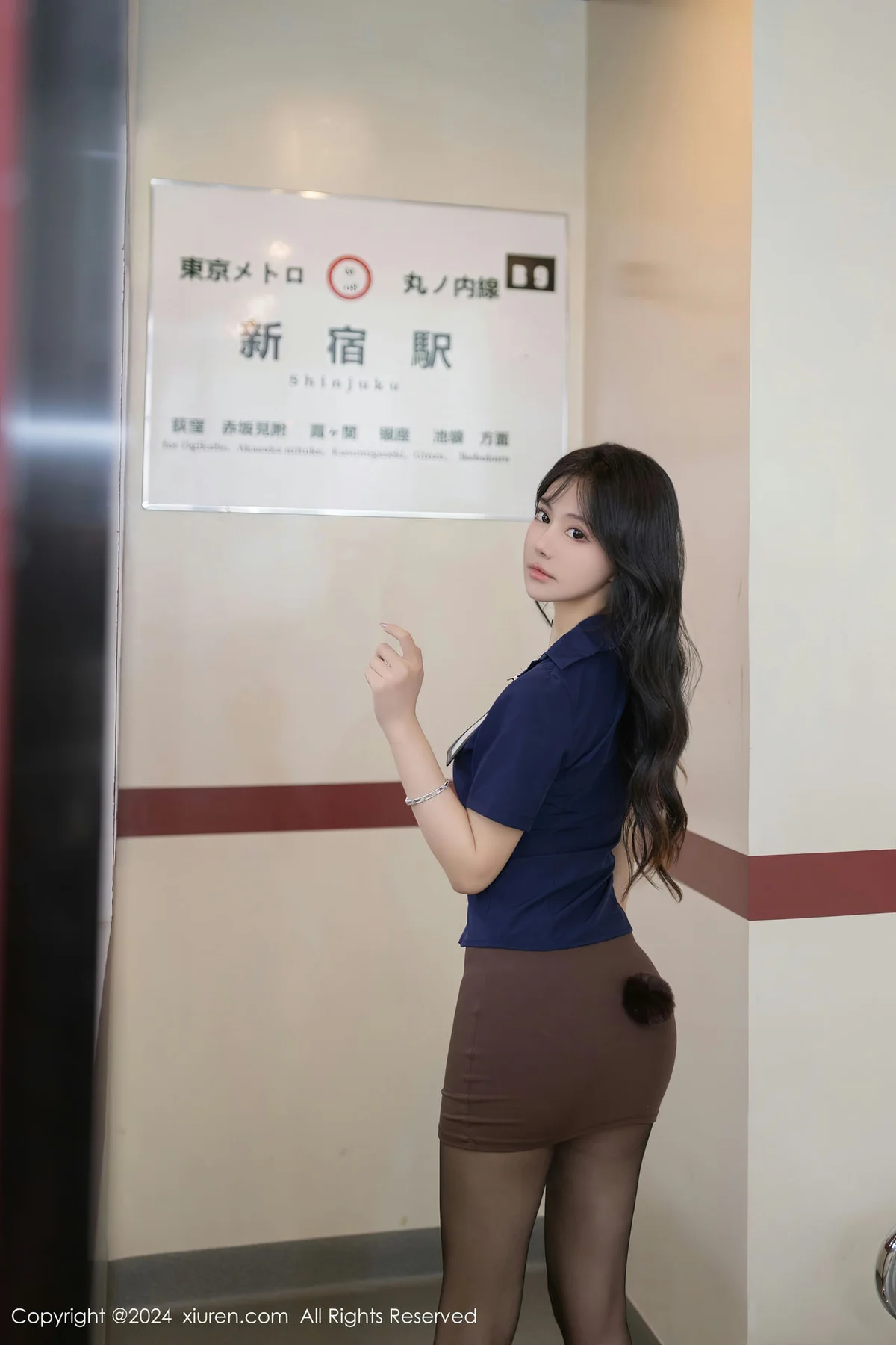 XiuRen 秀人 No.8167  幼幼 魅惑黑丝性感写真111 - 3