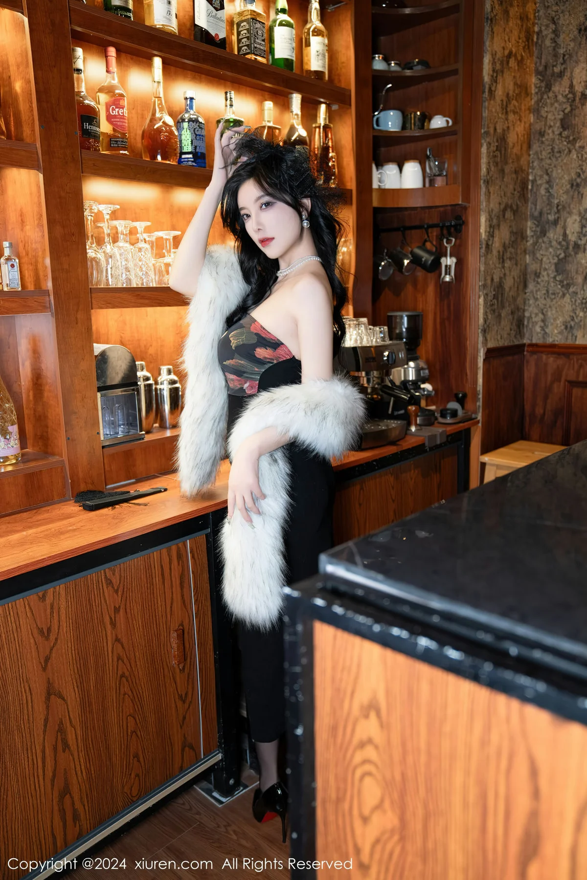 XiuRen 秀人 No.8169  杨晨晨Yome 魅惑黑丝性感写真1 - 10