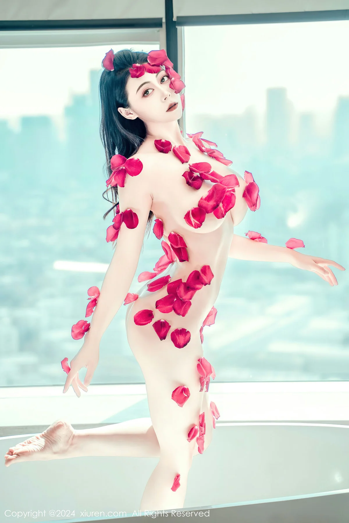 XiuRen 秀人 No.8175  瑜伽喵 柔韧献花热舞性感写真 - 6