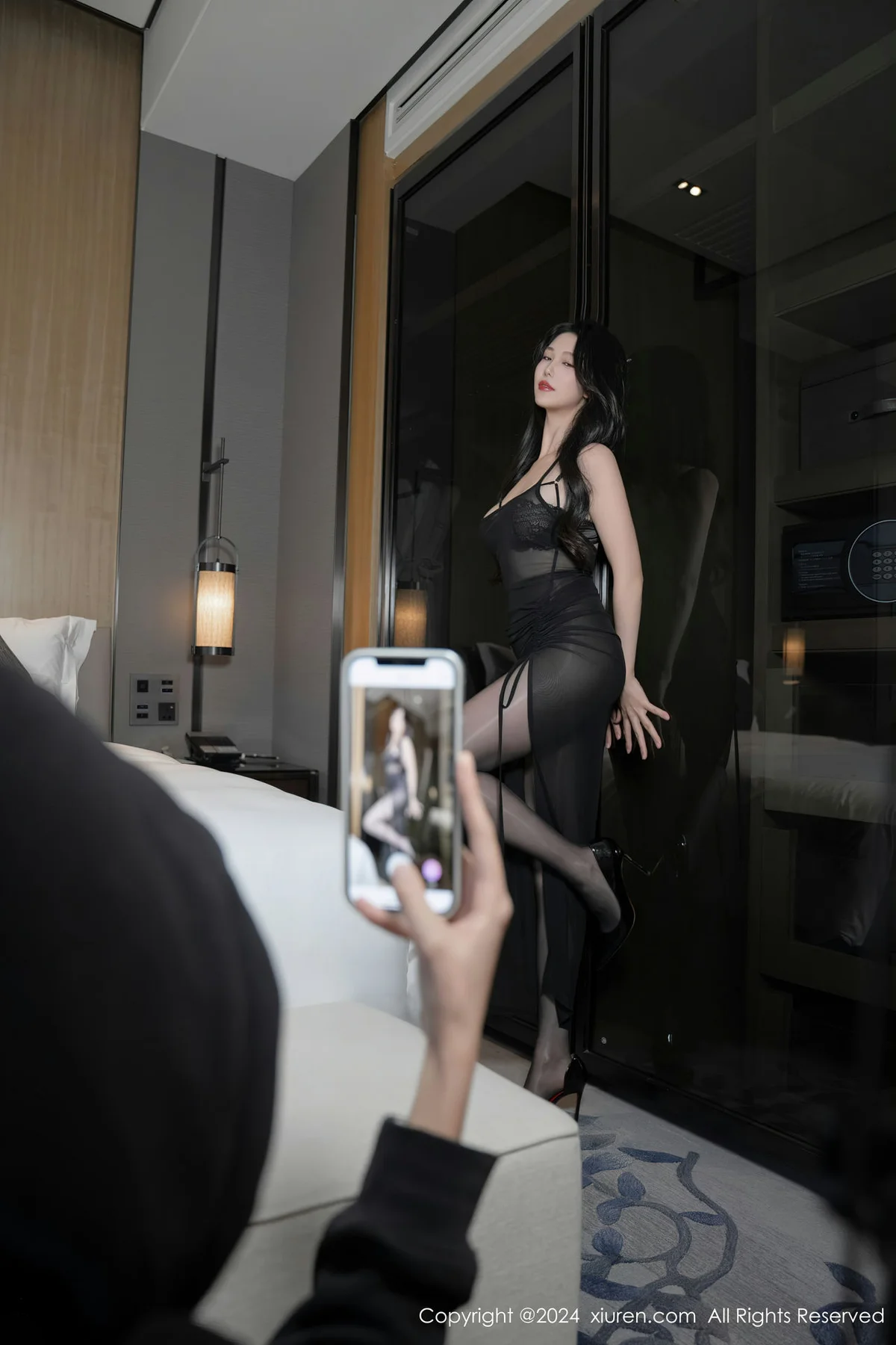 XiuRen 秀人 No.8193  利世 御姐气息性感写真1 - 1