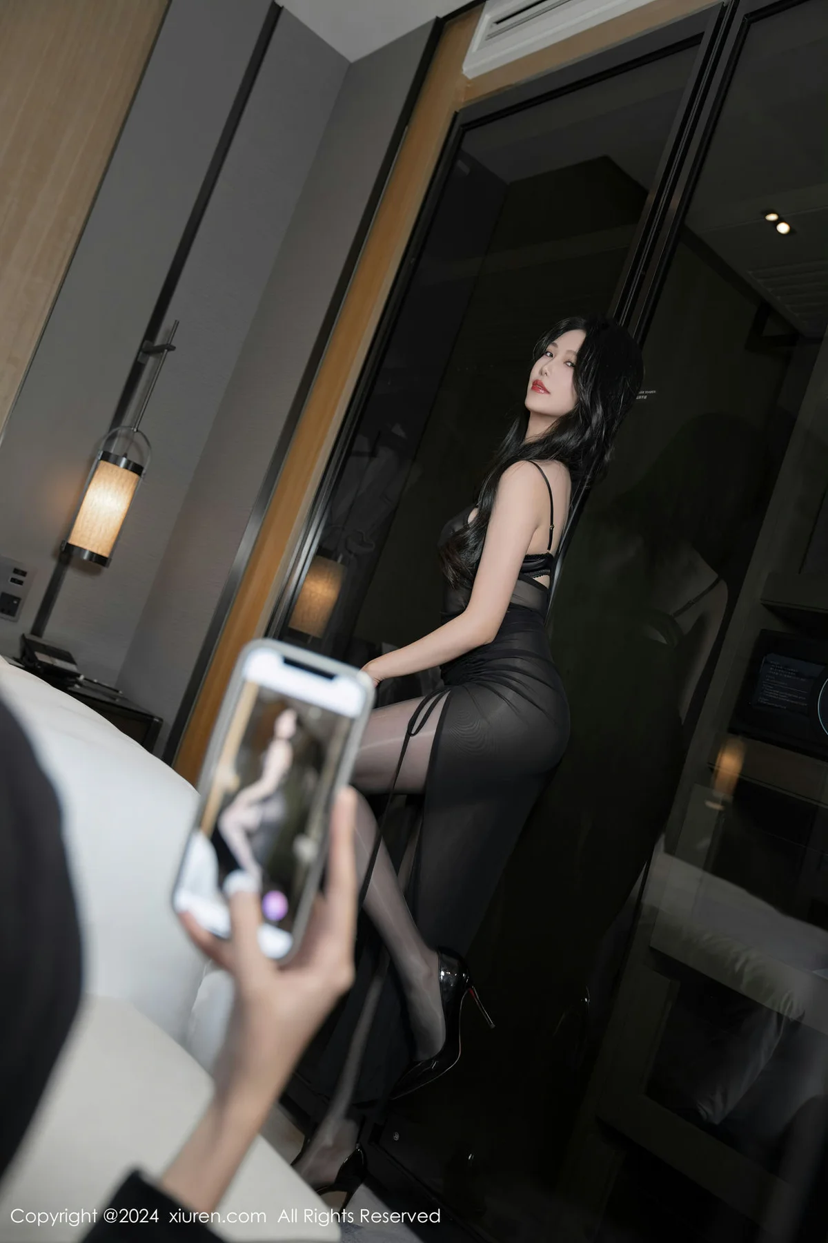 XiuRen 秀人 No.8193  利世 御姐气息性感写真1 - 3