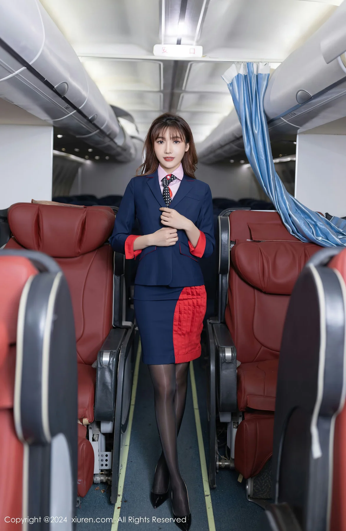 XiuRen 秀人 No.8196  陆萱萱 粉色空姐制服泰国旅拍111 - 7