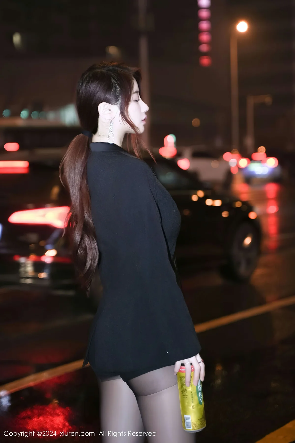 XiuRen 秀人 No.8199  美七 Mia 魅惑黑丝性感写真1 - 8