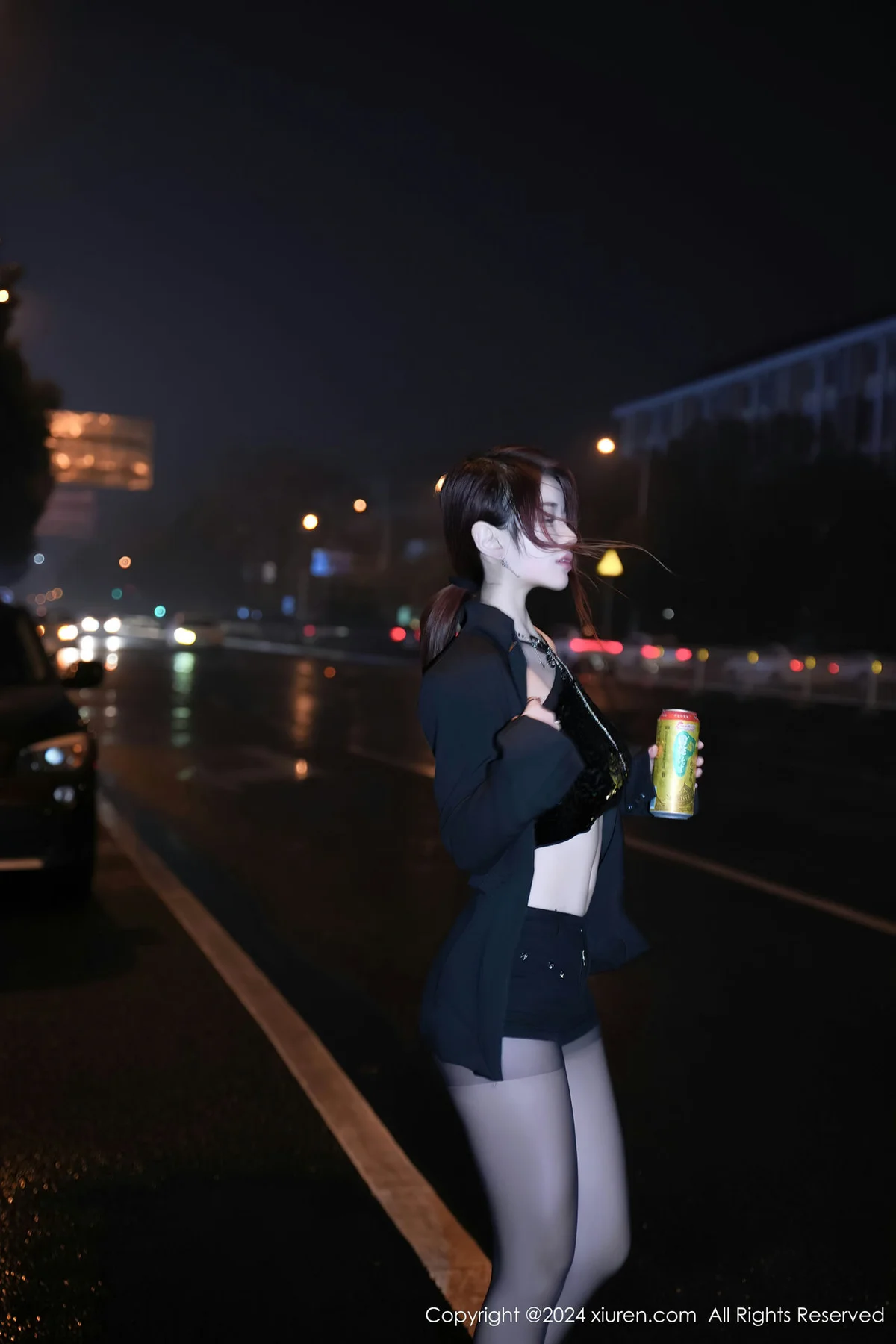 XiuRen 秀人 No.8199  美七 Mia 魅惑黑丝性感写真1 - 7