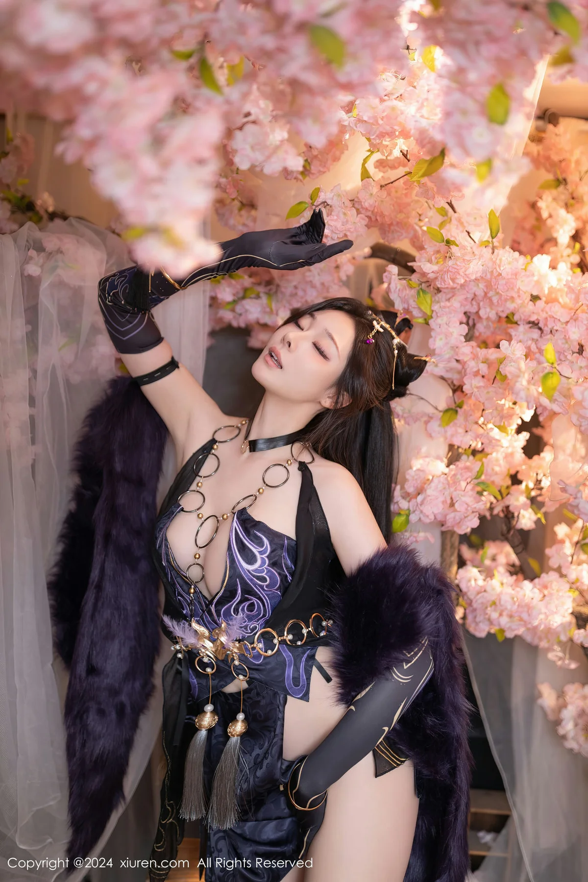 XiuRen 秀人 No.8232  小逗逗 紫色玉玲珑性感写真1 - 7