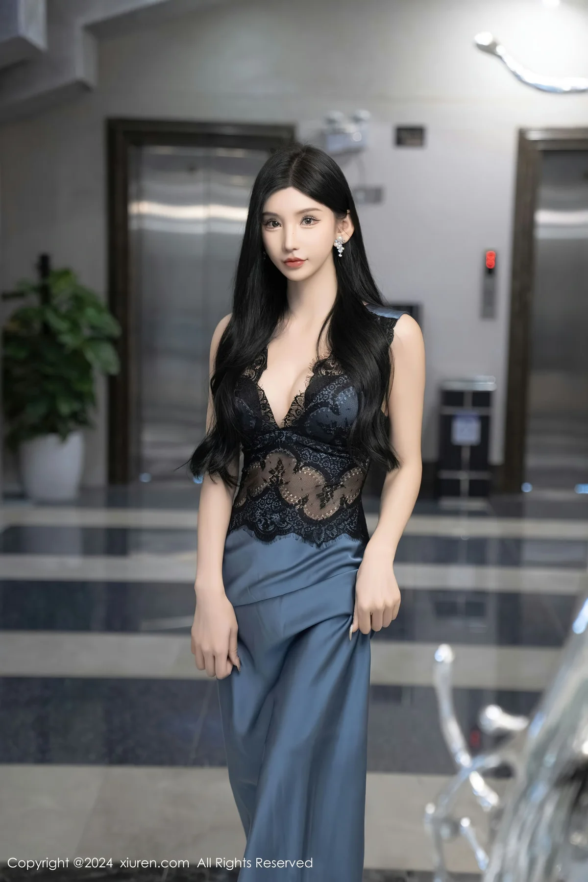 XiuRen 秀人 No.8242  周于希Sally 主题《今晚留下陪你》二月三... - 9