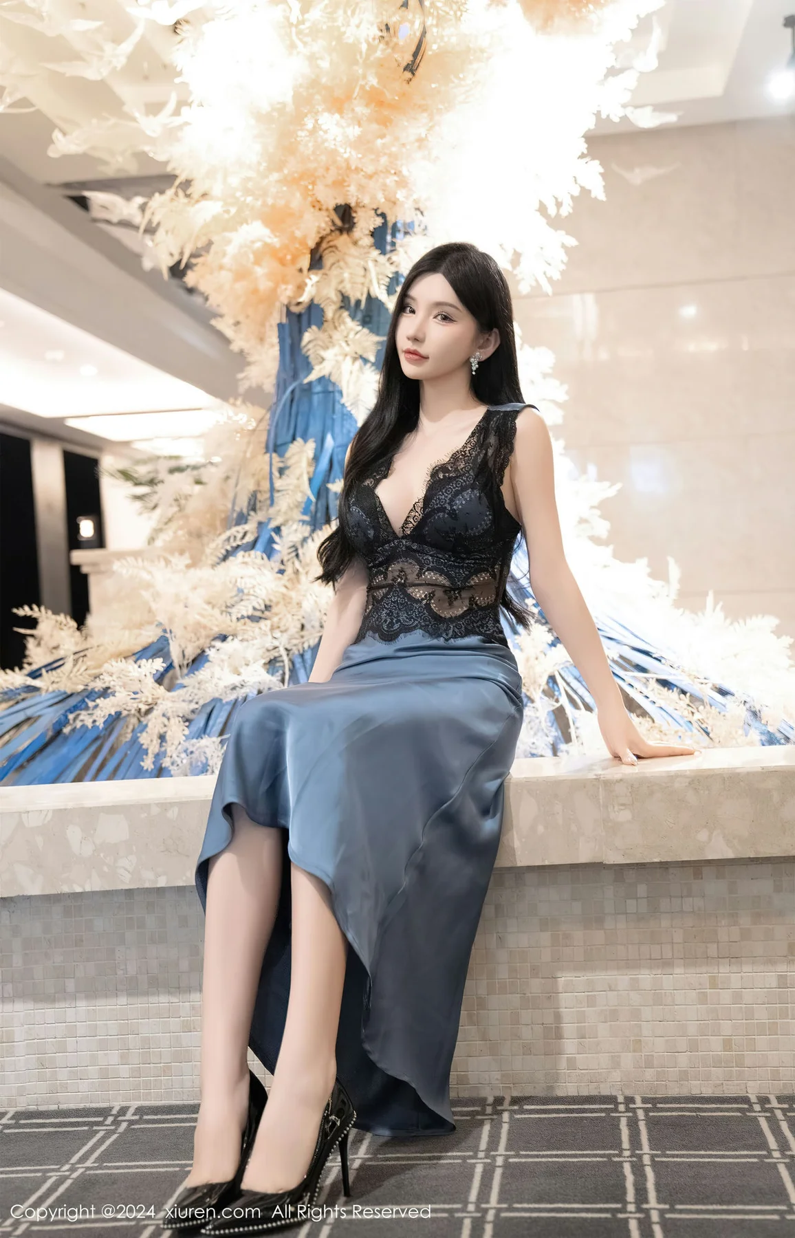 XiuRen 秀人 No.8242  周于希Sally 主题《今晚留下陪你》二月三... - 7