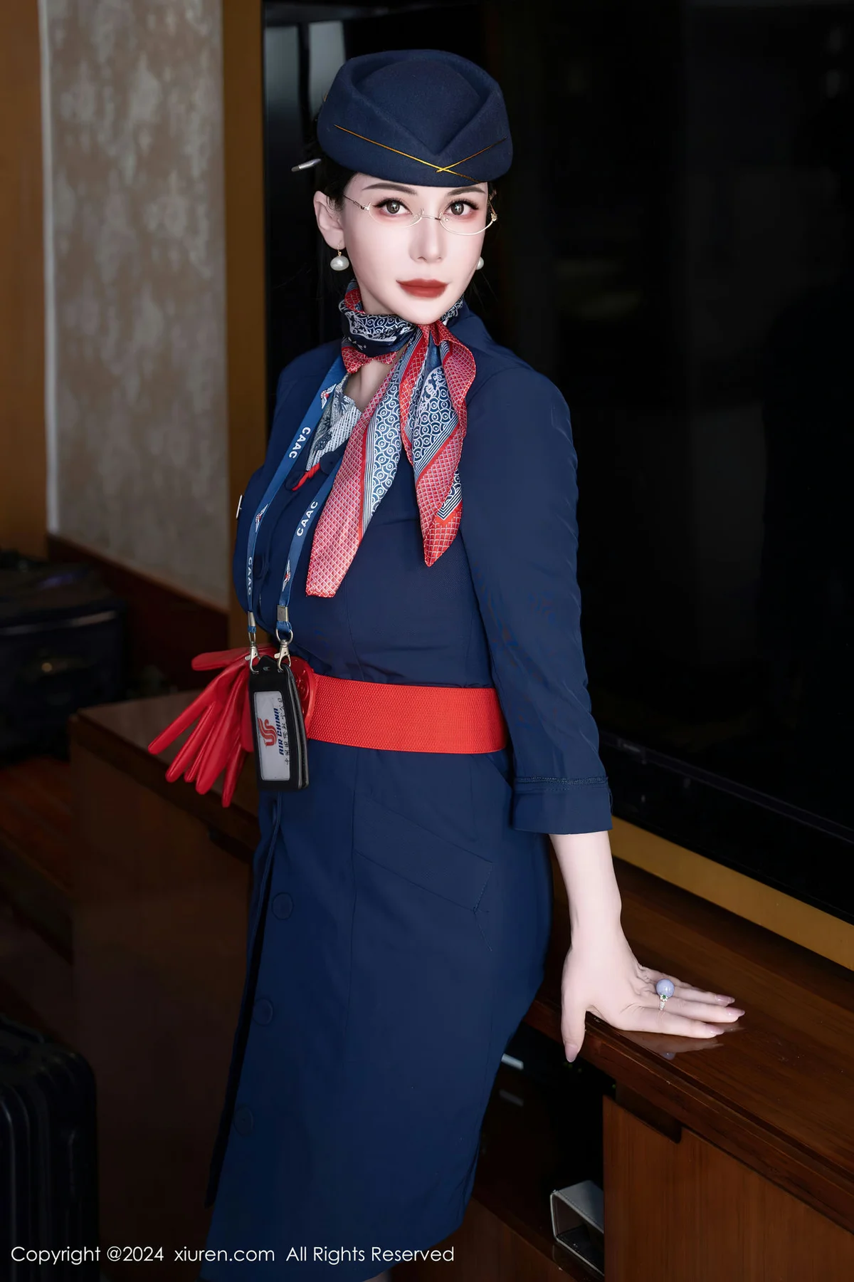 XiuRen 秀人 No.8253  悦悦姐 空乘服务系列性感写真3 - 2