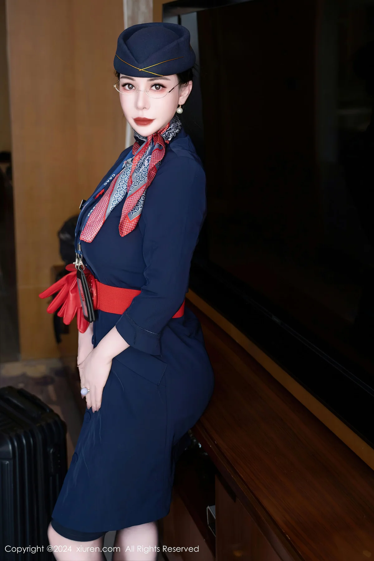 XiuRen 秀人 No.8253  悦悦姐 空乘服务系列性感写真3 - 3