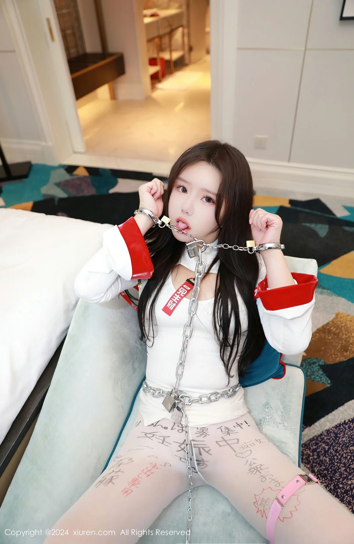 XiuRen 秀人 No.8258  小薯条nienie 白色丝袜捆绑澳门旅拍11 - 3