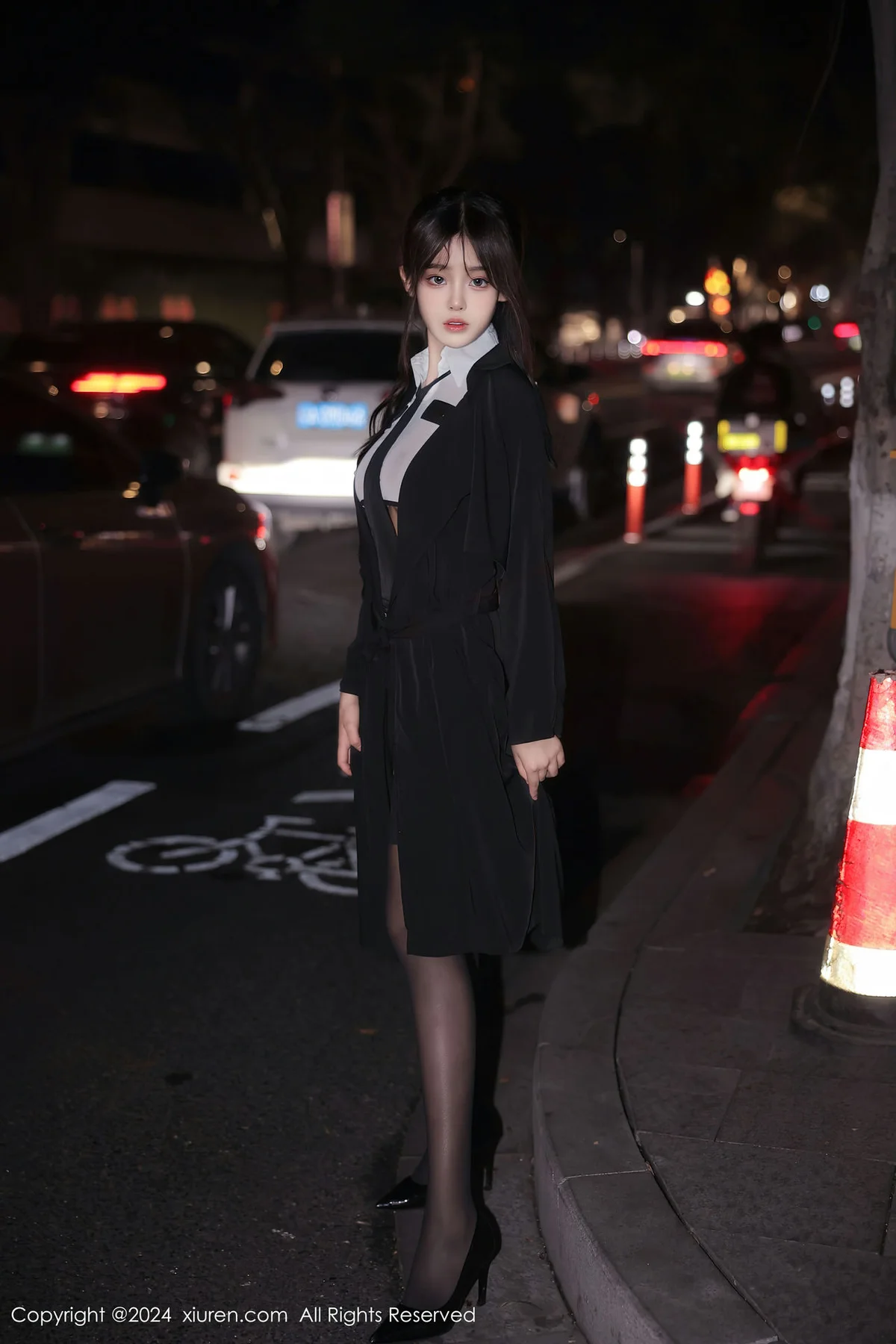 XiuRen 秀人 No.8265  王心悦首套写真 制服诱惑11 - 4