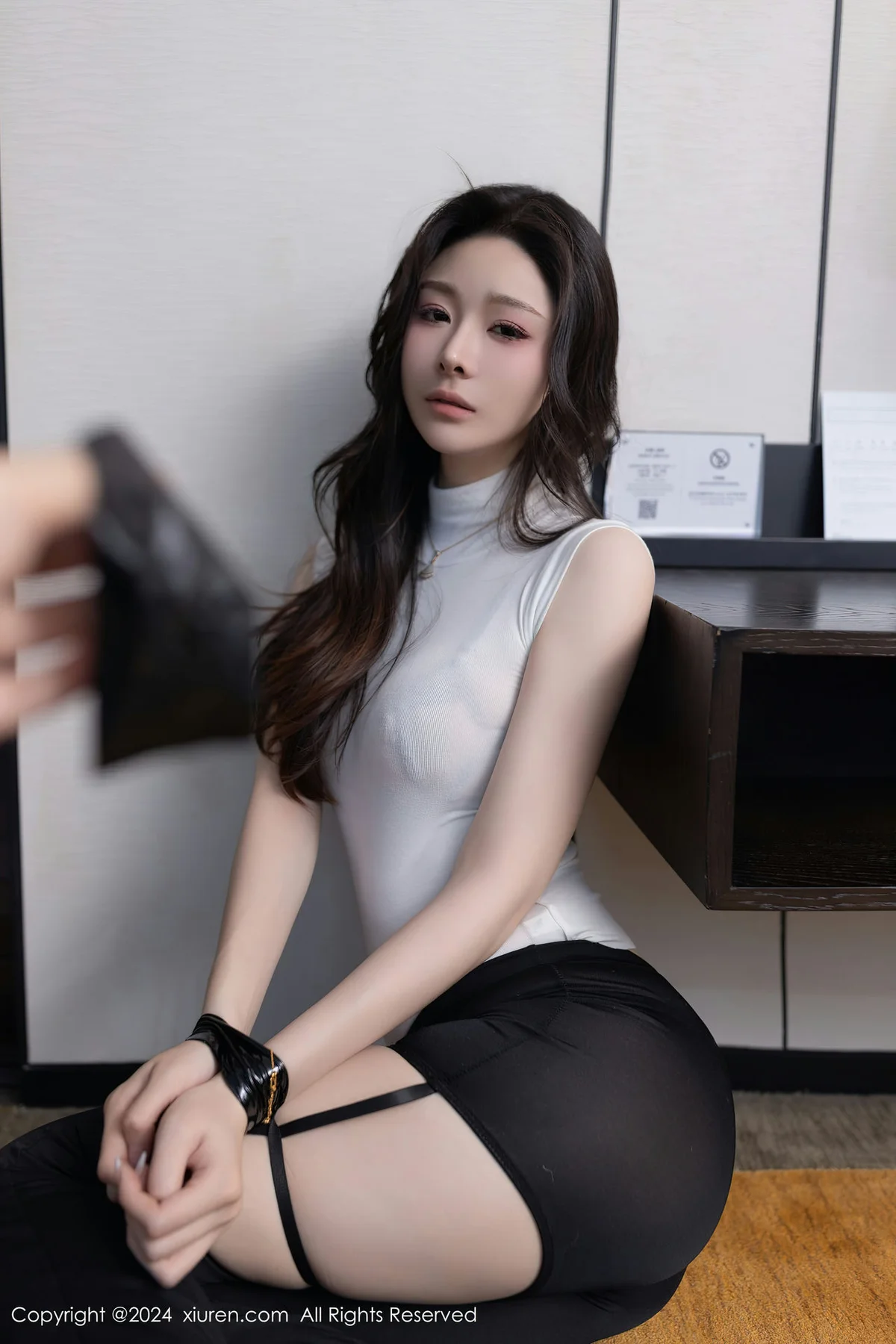 XiuRen 秀人 No.8270  小逗逗 表演式拍摄性感写真11 - 2