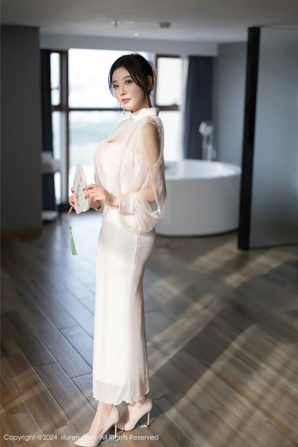 XiuRen 秀人 No.8294 杨晨晨Yome 浅粉色情趣内衣性感写真2 - 1