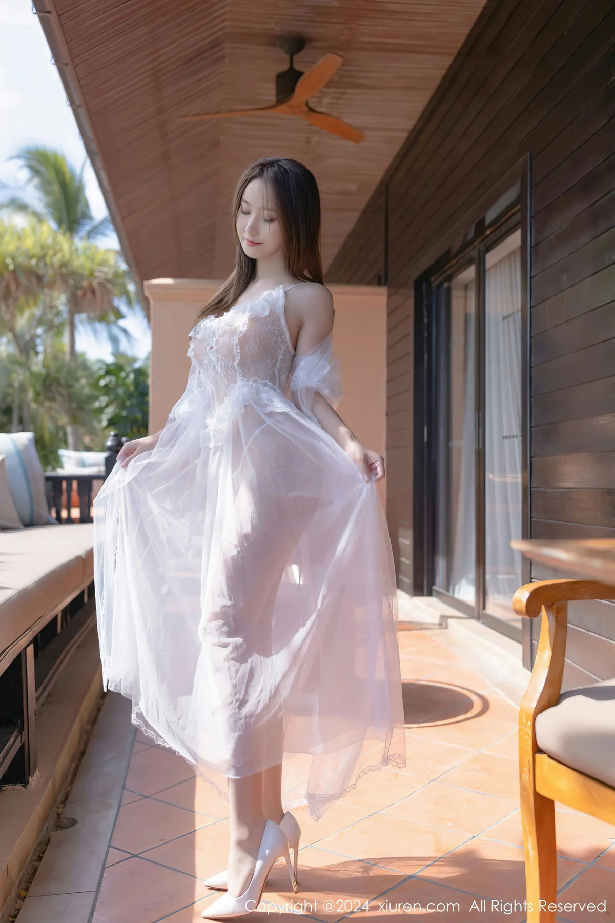 XiuRen 秀人 No.8302 杏子Yada 白色薄纱长裙性感写真3 - 5