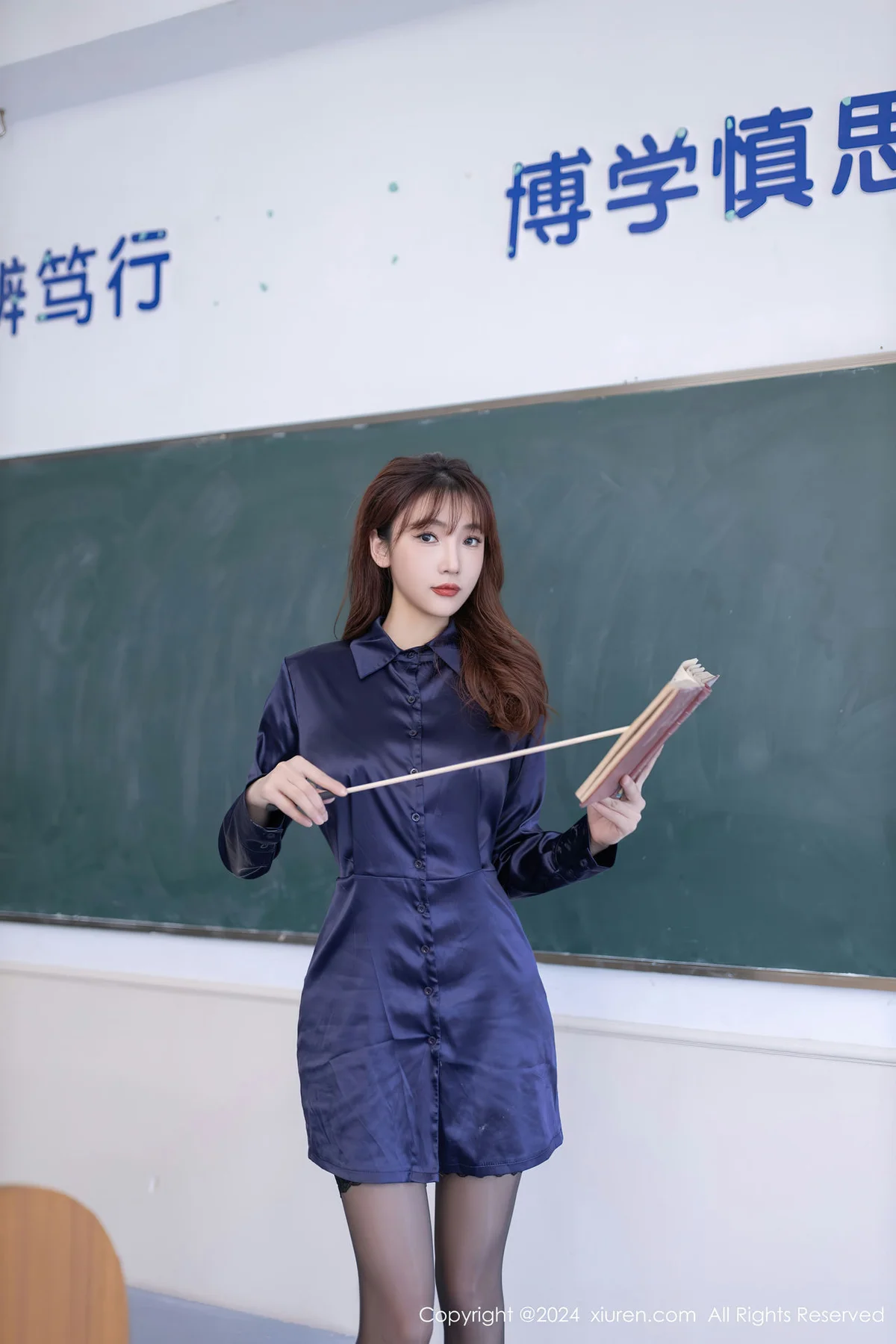 XiuRen 秀人 No.8309  陆萱萱 连衣短裙性感写真11 - 6