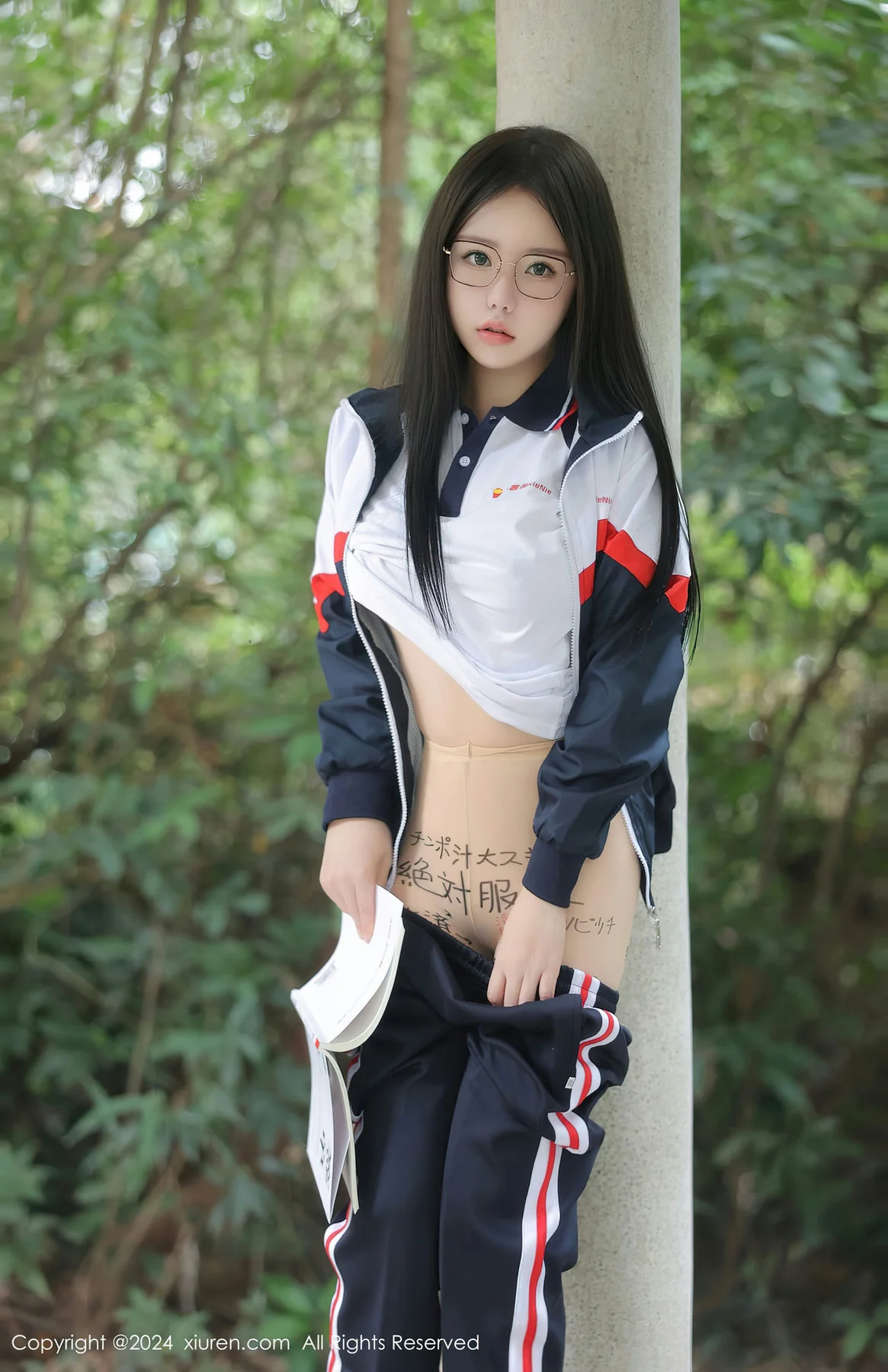 XiuRen 秀人 No.8335 小薯条nienie 原色丝袜澳门旅拍1 - 3