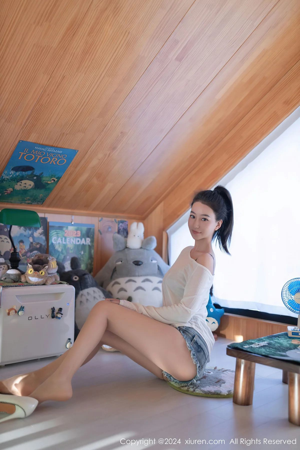 XiuRen 秀人 No.8345 熊小诺 玉背白色服饰性感写真1 - 3