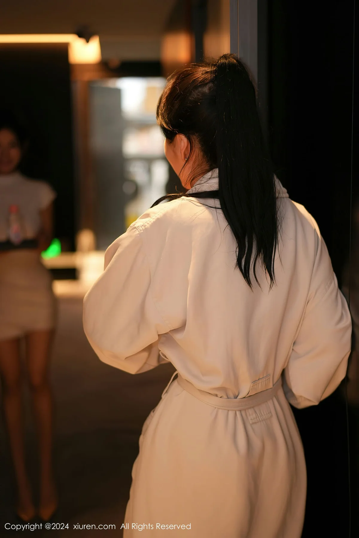 XiuRen 秀人 No.8350 林幼一和谭小灵 白色浴袍性感写真11 - 2