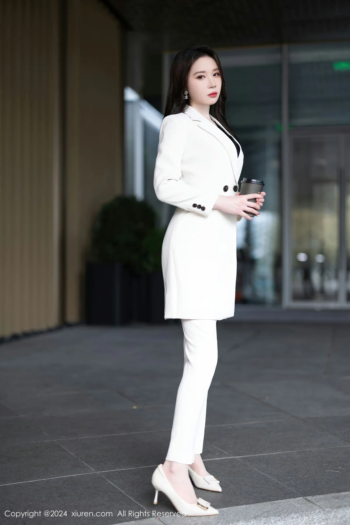 XiuRen 秀人 No.8354 梦心玥 轻透内衣哈尔滨旅拍1 - 3