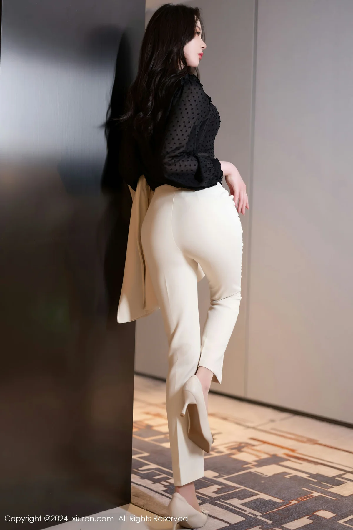 XiuRen 秀人 No.8354 梦心玥 轻透内衣哈尔滨旅拍1 - 7