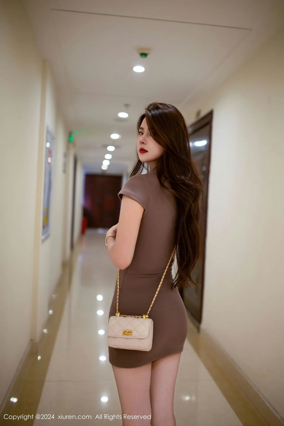 XiuRen 秀人 No.8359 仙女爱自由 连衣短裙性感写真3 - 6