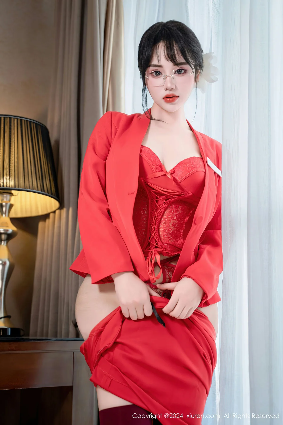 XiuRen 秀人 No.8360 汐汐爱吃草莓 XX场所领班系列性感写真22 - 9