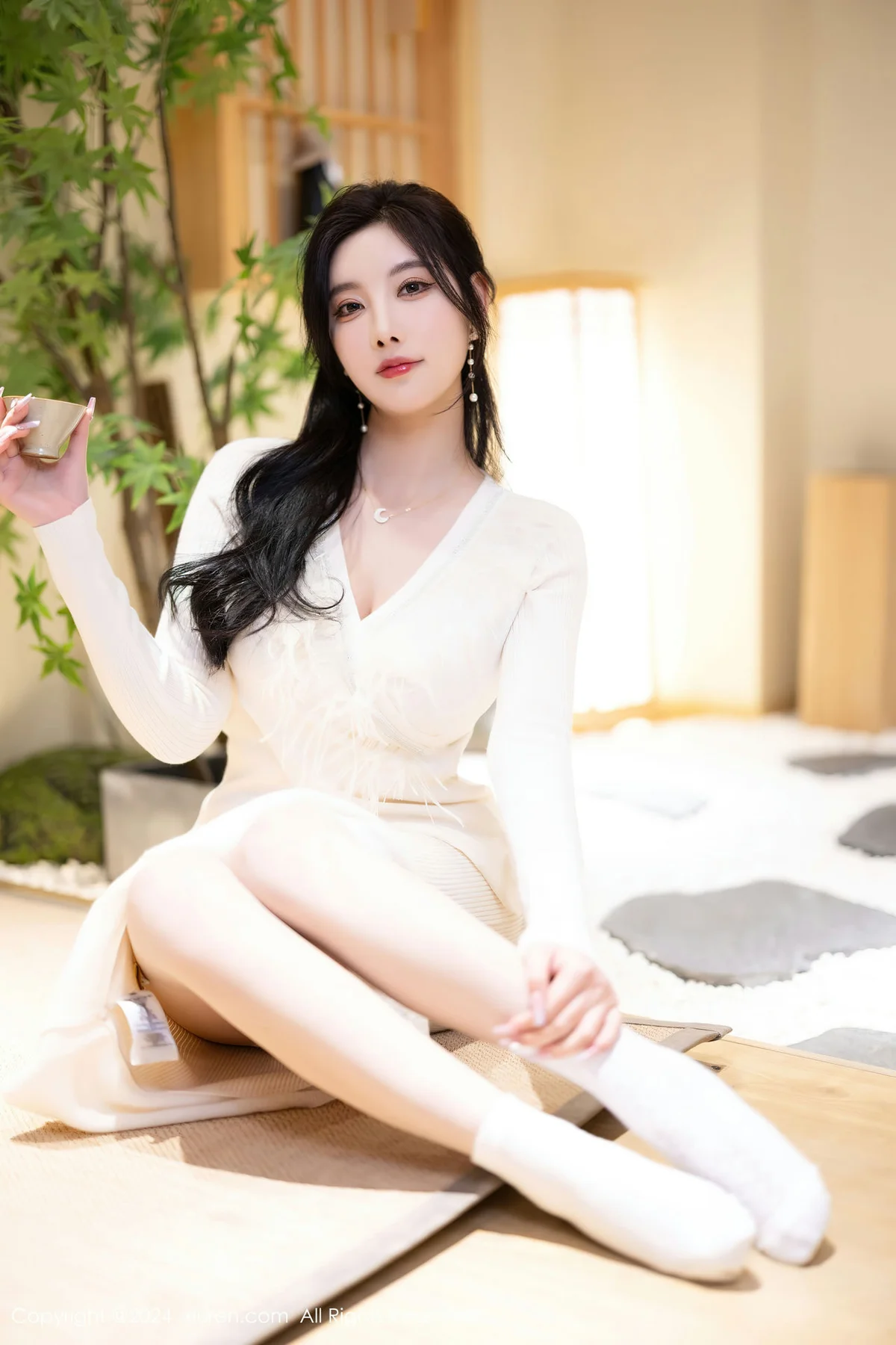 XiuRen 秀人 No.8363 杨晨晨Yome 白色露肩轻透服饰性感写真1 - 7