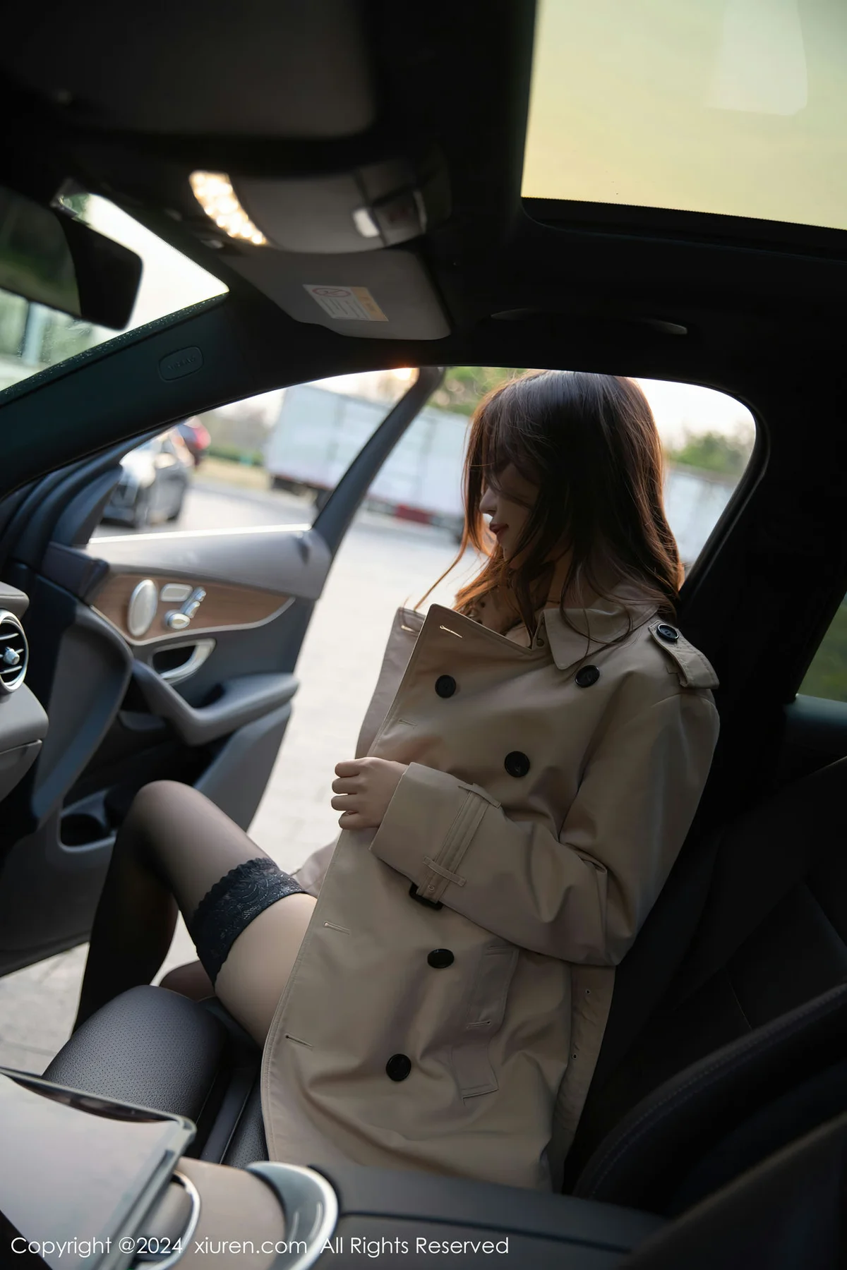 XiuRen 秀人 No.8371 绮里嘉ula 顺风车场景拍摄性感写真2 - 3