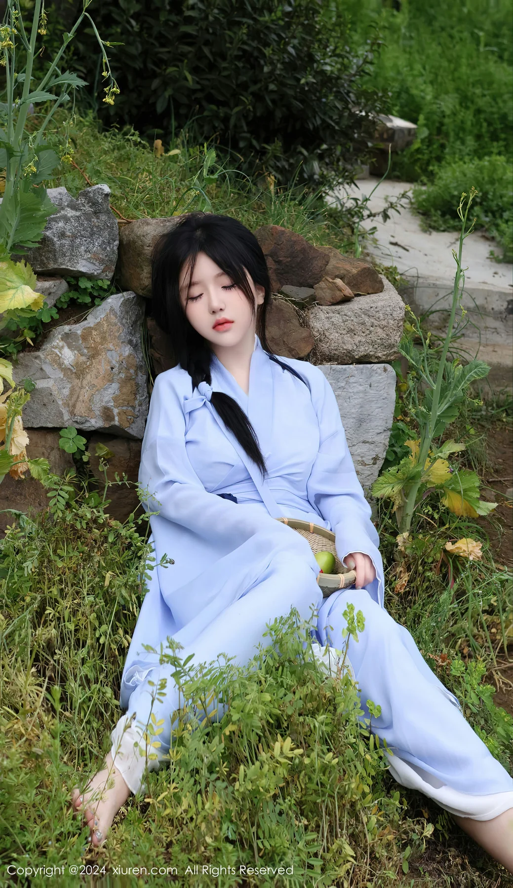 XiuRen 秀人 No.8386 小薯条nienie 白色网袜性感写真111 - 3