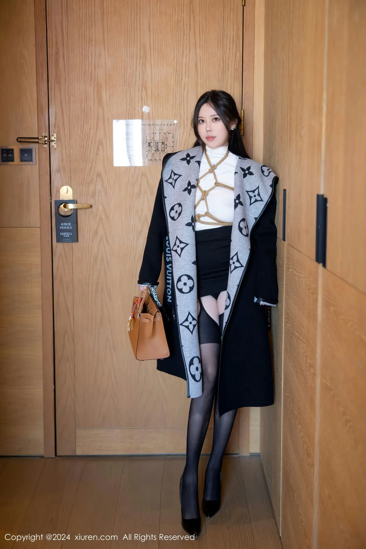 XiuRen 秀人 No.8390 白茹雪 白色轻透上衣性感写真111 - 6