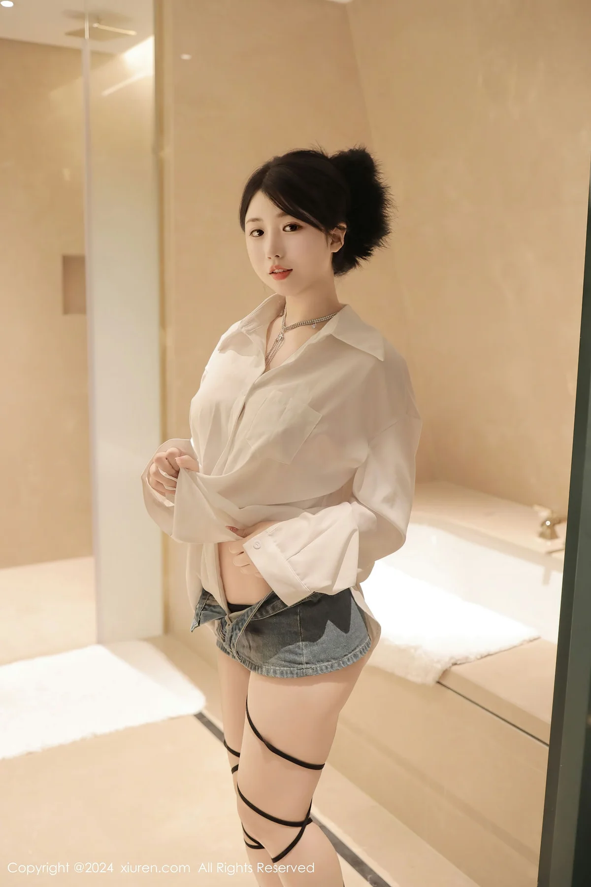 XiuRen 秀人 No.8400 陈小花 白色轻透上衣性感写真11 - 3