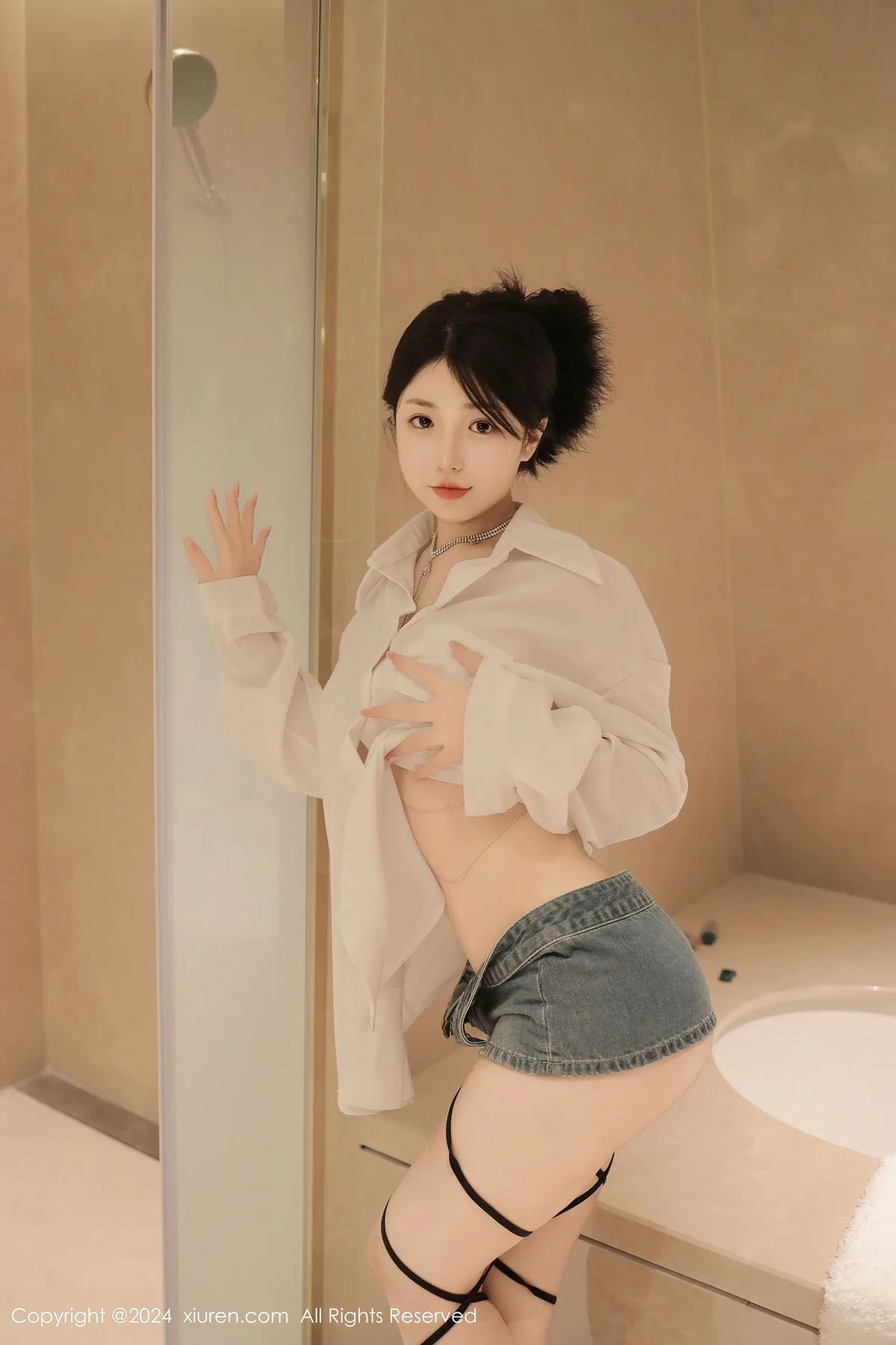 XiuRen 秀人 No.8400 陈小花 白色轻透上衣性感写真11 - 9